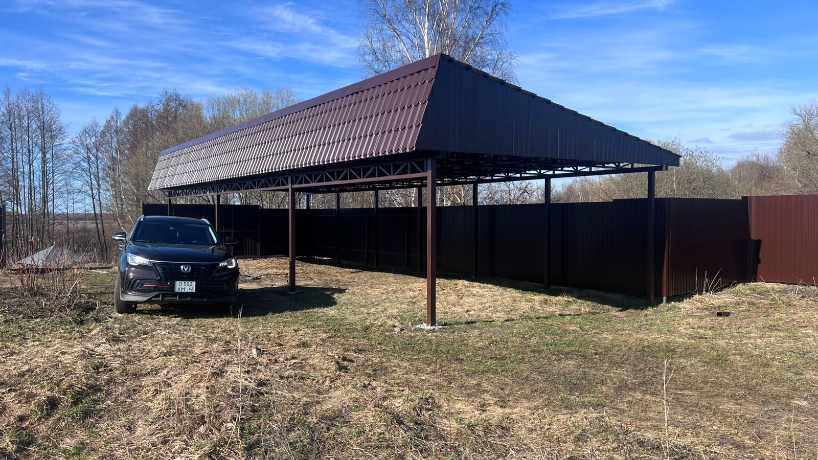 Как выбрать толщину поликарбоната для автонавеса в Раменское с учётом снега, света и ресурса