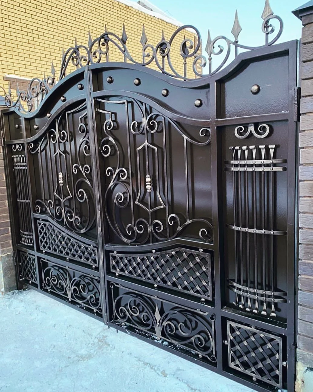 Как выбрать запас по усилию привода для откатных и распашных ворот в Раменское, чтобы автоматика не работала на пределе